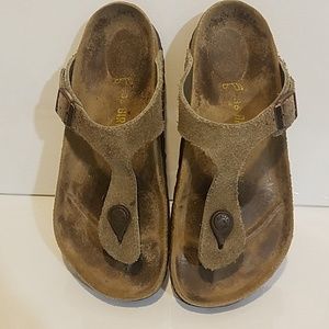 Women's Birkenstock Gizeh sandals size 36